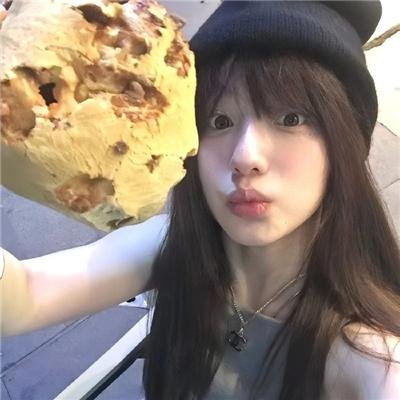四月的女儿海报